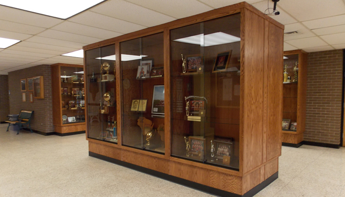 New trophy cases at Manawa schools - Waupaca County Post