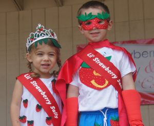 Avacyn Buhler and Payton Retzke were the winners of the 2015 Lil Strawberry Sally and Sam Contest.   Submitted Photo