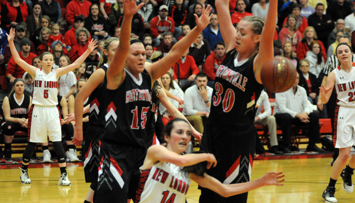 Hortonville tops New London in sectionals