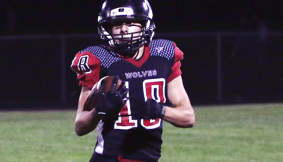 Jackson Jaeger brings the ball up the field for the Wolves.Holly Neumann Photo