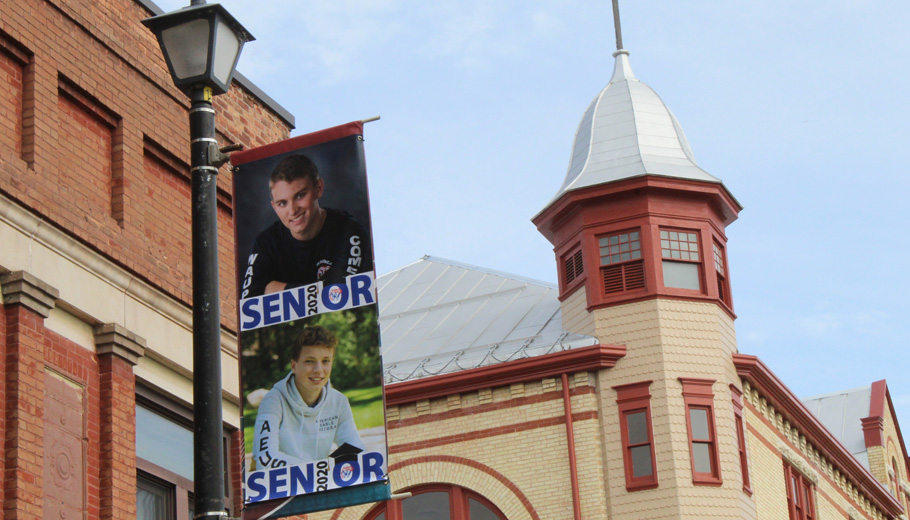 Banners for WHS seniors