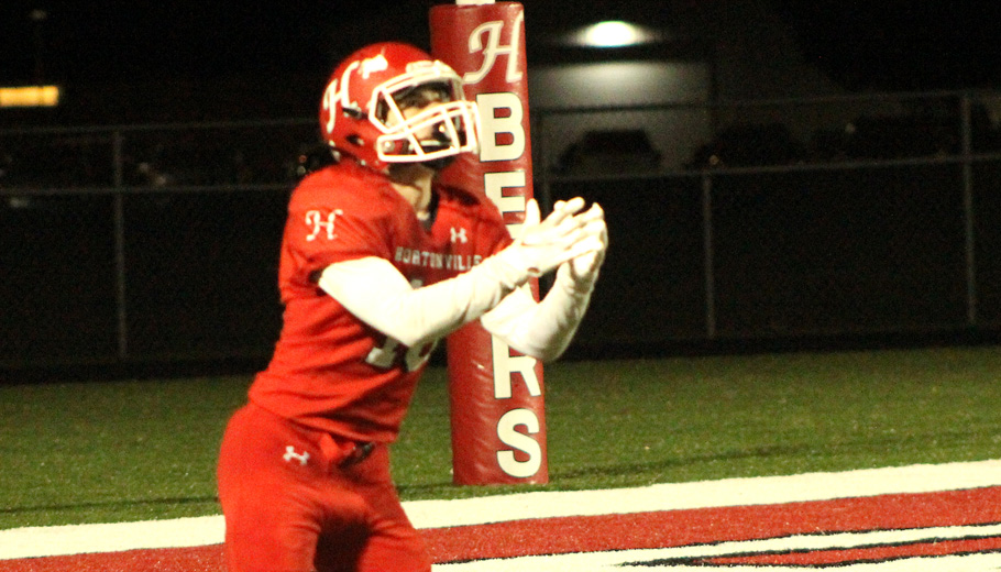 Chase Hughes is ready to receive a kickoff for Hortonville.
Greg Seubert Photo