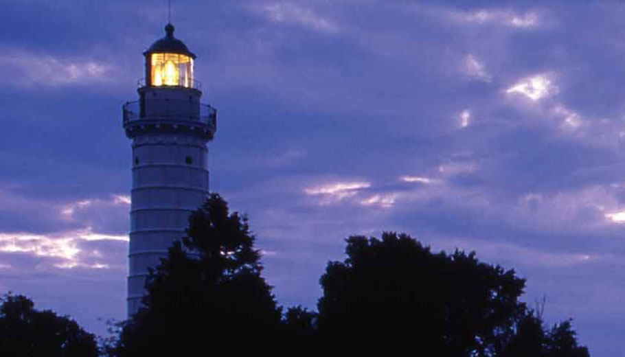 ‘Wisconsin Lighthouses’