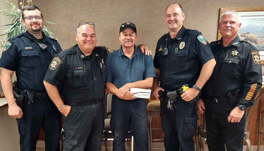 Field retires from Iola police