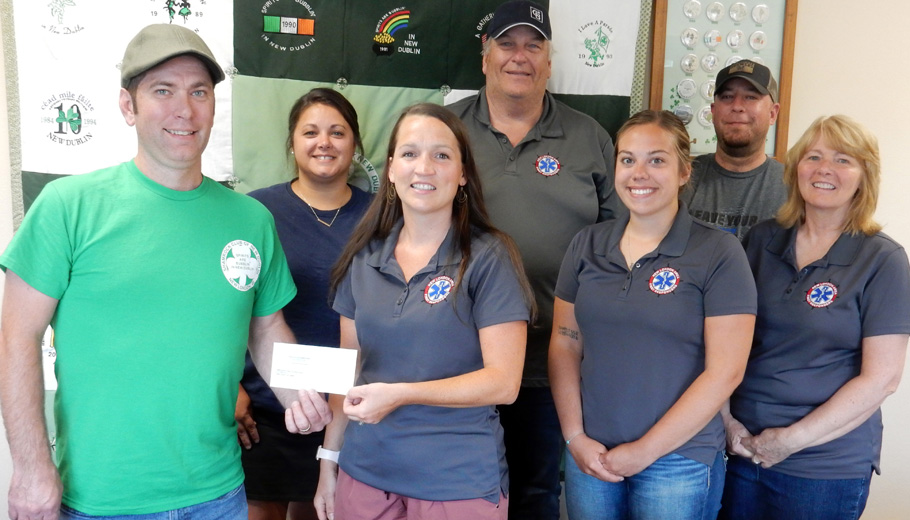 Shamrock Club donates to First Responders