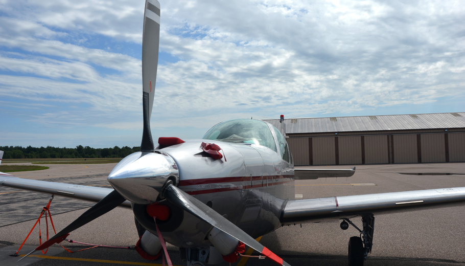 Waupaca Airport busy during air show